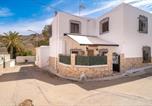 Location vacances Níjar - Awesome Apartment In Hortichuelas-1