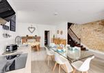 Location vacances Montignac - Maison moderne, en pierre avec terrasse pour 6-1
