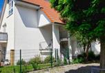 Location vacances Wiek - Haus Windland Ferienwohnung 25-1