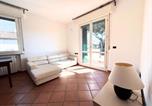 Location vacances  Province de Forlì-Césène - Cn034 - Cesenatico, ampio trilocale con balcone a 100mt dal mare-3