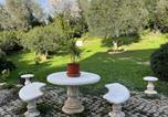 Location vacances  Salir - Casa no Limoeiro, Stylish Countryside Retreat Near-1