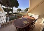 Location vacances  Gard - Bel appart 2 pièces 5 pers - Port Camargue - Fr-1-731-125-2
