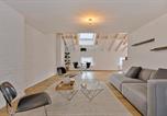 Location vacances La mine de Blegny - 3 bedrooms apartment with private parking in Liège historical area-2