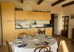 Location vacances Caprino Veronese - Dimora Belvedere - rustico, vista lago, Wifi-2