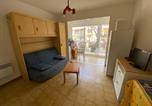 Location vacances Leucate - Studio Cabine 4 Pers, Terrasse, Parking Privé, Proche Plage et Commerces, La Franqui - Fr-1-81-585-3