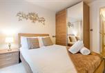 Location vacances  Gare de Swansea - Work Stay - Balcony - Parking - Full Kitchen-2