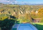 Location vacances Magliano Sabina - Nice Home In Calvi Dell'umbria With Private Swimming Pool, Can Be Inside Or Outside-1
