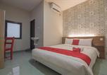 Location vacances Bandung - Reddoorz @ Kiaracondong-1