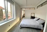 Location vacances  Marne - Grand Appartement 2 Chambres au Cœur de Reims - Fr-1-870-34-2