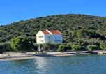 Location vacances Janjina - Family friendly seaside apartments Drace, Peljesac - 4529-1