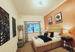 Location vacances Poole - Splash of Colour Bournemouth Sleeps 4 Free Parking-4