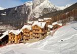 Hôtel 4 étoiles Montvalezan - Black Diamond Sainte Foy Chalets-1