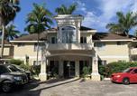 Location vacances Negril - 2-bedroom Apt in an Ocean Front Resort in Jamaica - Enjoy 7 miles of White Sand Beach! apts-2