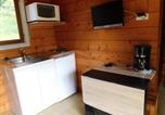 Location vacances  Haute-Vienne - Chalet avec Terrasse, 4 Pers, 2 Pièces - Api-1-52-1671-2