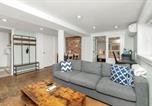 Location vacances Kirkland - Vintage Westlake Hideaway with Patio & Lake Views-1