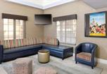 Hôtel Melrose Abbey - Best Western Plus Raffles Inn & Suites-2