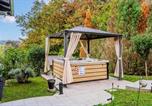 Location vacances Bosiljevo - Riverside House with Pool and Hot Tub - Happy Rentals-3