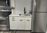 Location vacances Boston - Attractive Lower Level Guest Suite with Private Entrance-4