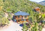 Location vacances Pahrump - Adventure Hideaway I 4br Cabin with Mountain Charm-1