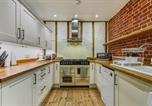 Location vacances Norwich - Large 4-Bedroom Home Parking 5 min walk centre-3