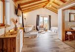 Location vacances Rottach-Egern - Landhaus Trinis - Gästezimmer - Bad - Bett - Kleine Kaffee - Tee-Theke mit Kühlschrank - Parkplatz-1