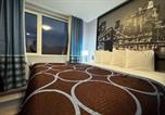 Hôtel Brooklyn - Super 8 by Wyndham Brooklyn Fulton Street Broadway Junction-4