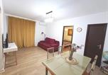 Location vacances Bucarest - Old town apartament with charming view-1
