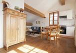Location vacances Roussines - Cozy Cottage in Roussines, Dordogne-3