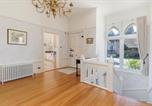 Location vacances Shanklin - Old Vicarage Garden Apartment, Duplex Residence, Breathtaking sea views Over Shanklin Bay - Shanklin Old Village, fantastic family getaway!-3