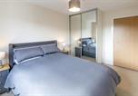 Location vacances Horley - Host & Stay - Linden Homes-2