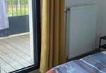 Location vacances Villeneuve-sous-Dammartin - Domaine de Soie-1