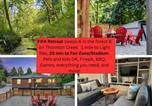 Location vacances Kirkland - Creekside family house w yoga deck-2