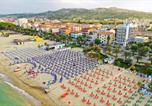 Location vacances Alba Adriatica - Aqua Family Apartments - Appartamenti con spiaggia, piscina, parcheggio e bici incluse-3