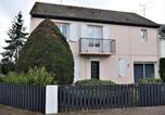 Location vacances  Loiret - Maison cosy à Sully-sur-Loire, 5 chambres, terrasse, parking, draps et chauffage inclus - Fr-1-590-220-3