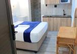 Location vacances Blue Downs - Neo & Ruks Guest Houses Boston Belleville-1