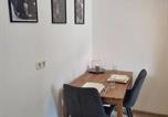 Location vacances  burren - Fewo Meini-2