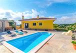 Location vacances Vidreres - Lovely Home In Vidreres With Private Swimming Pool, Can Be Inside Or Outside-1
