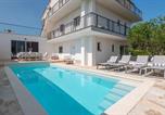 Location vacances Stankovci - Apartments Villa Radelj-1