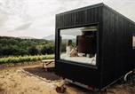 Location vacances Mirabel-aux-Baronnies - Domaine Bernard - Parcel Tiny House - Tiny House au coeur des vignes face au Mont Ventoux Mae-5213-1