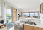 Location vacances Shoal Bay - The Crest 6, 6-8 Tomaree Rd - Bay Views, Coastal Escape, 100 metres to Shoal Bay Beach-3