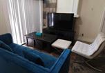Location vacances Vancouver - Vancouver Townhouse Modern 2-Bedroom Retreat in the Heart of Downtown-1