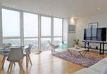 Location vacances Gare sud de Portsmouth - Victorious Apartment- 2 Bedroom Luxe-2