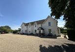 Location vacances Horley - Hookwood Lodge-1