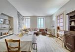 Location vacances Bagnères-de-Luchon - Maison Familiale-1