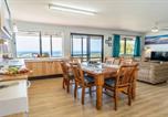 Location vacances Gladstone - Peter's Cottage - A Coastal Gem In Historic 1770-4