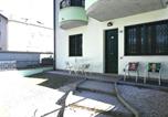 Location vacances  Province de Forlì-Césène - Rp01 - Cesenatico, ampio appartamento con giardino vicino al mare-3