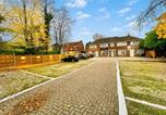 Location vacances Horley - All Seasons Gatwick Guest House & Parking-2