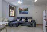 Location vacances Manresa - Kisa Apartments-1