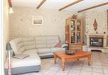 Location vacances Pernes-les-Fontaines - Beautiful Home In Saint Didier-4