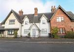 Location vacances Ilkeston - 7 The Village-1